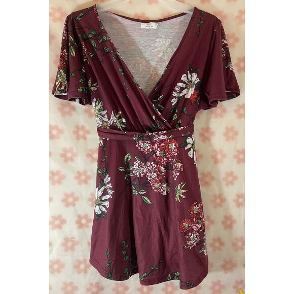 Pinup‎ Fashion Burgundy Floral Wrap Style Top with Flutter Sleeves 1X - Picture 1 of 4